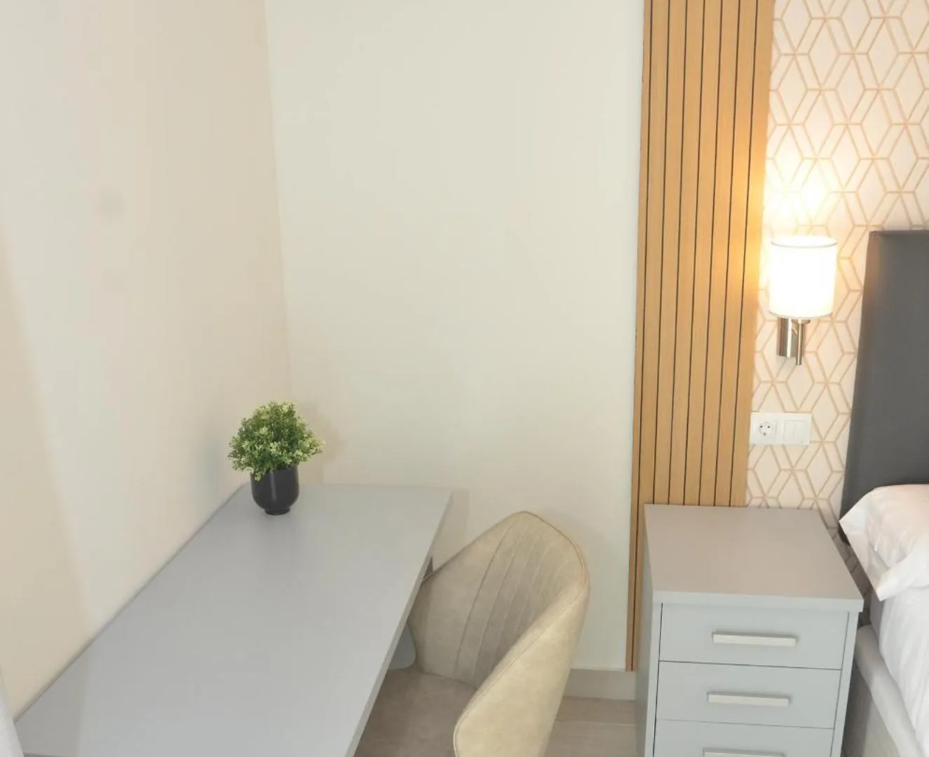Penzion Alojamiento Beethoven Luxury Màlaga