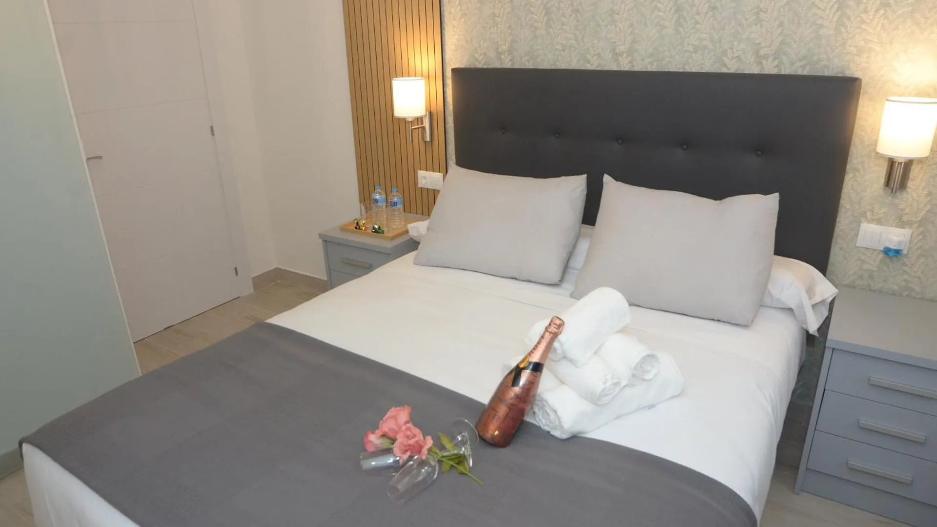 Alojamiento Beethoven Luxury Málaga Gasthof