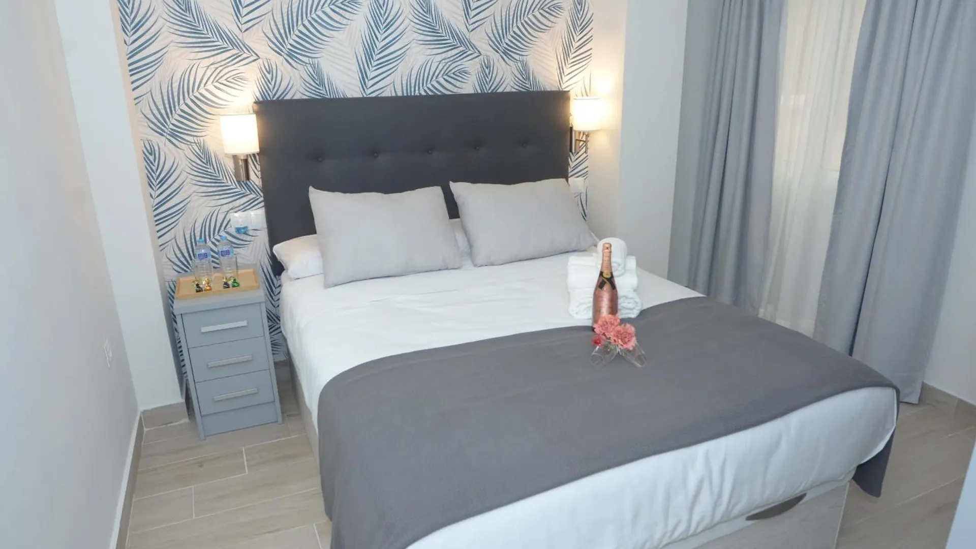 Alojamiento Beethoven Luxury Málaga 0*,  Spanien