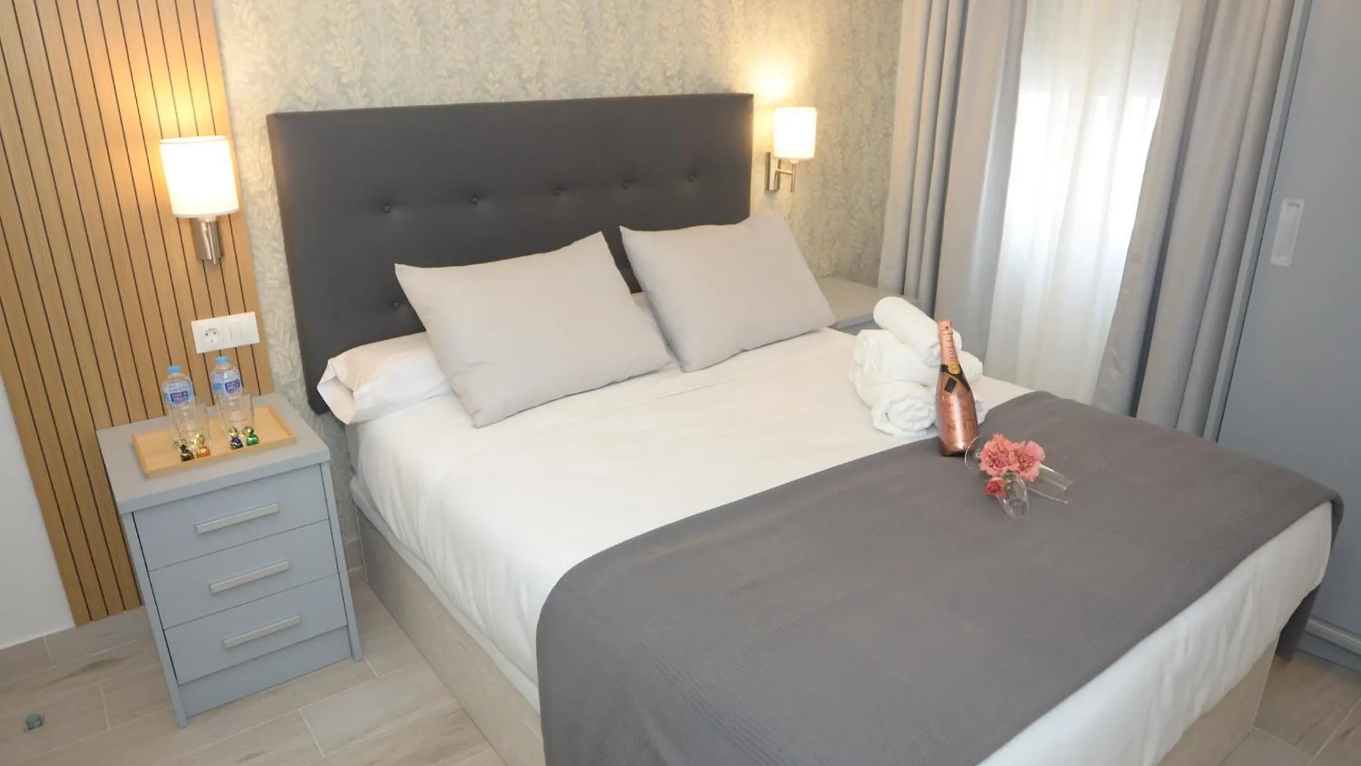 Alojamiento Beethoven Luxury Malaga Guest house